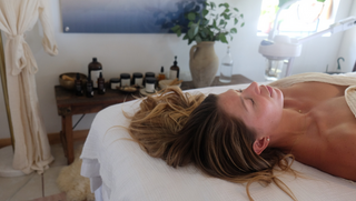 How to Manage Stressed Skin with a Traditional Chinese Medicine Expert