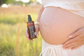 Vitamin C body oil for pregnancy (0U1A4401)